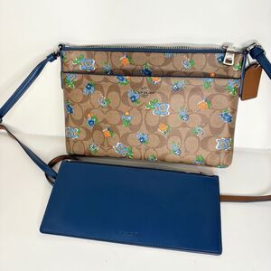 Coach Eastwest Crossbody Purse Brown Blue Floral With Insert EUC